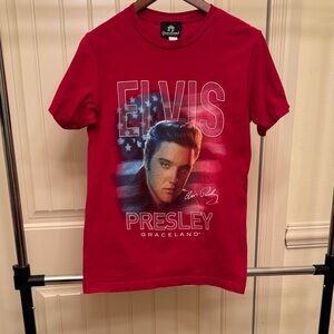 Graceland Red Elvis Presley Graphic T-Shirt-Sz Small